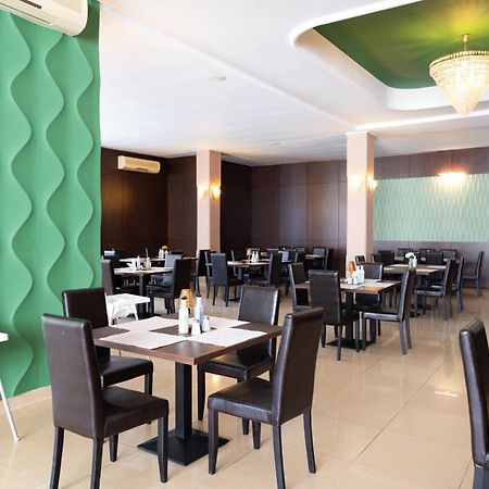Hotel Ambasador Mamaia Extérieur photo