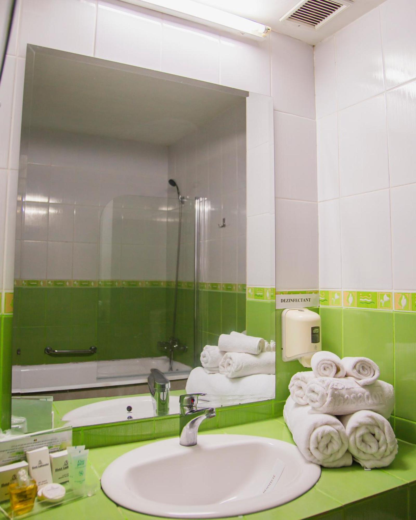 Hotel Ambasador Mamaia Extérieur photo