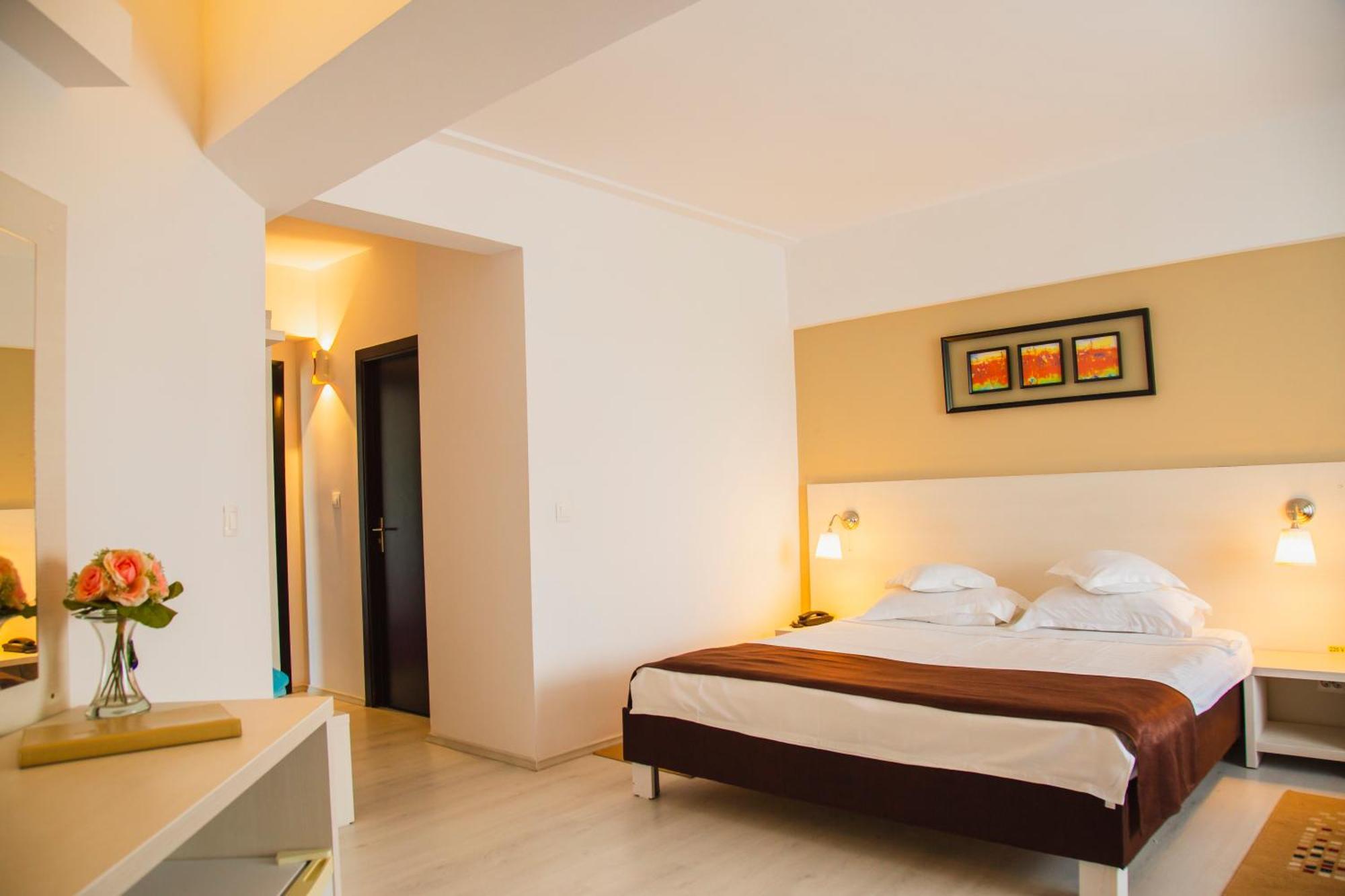 Hotel Ambasador Mamaia Extérieur photo