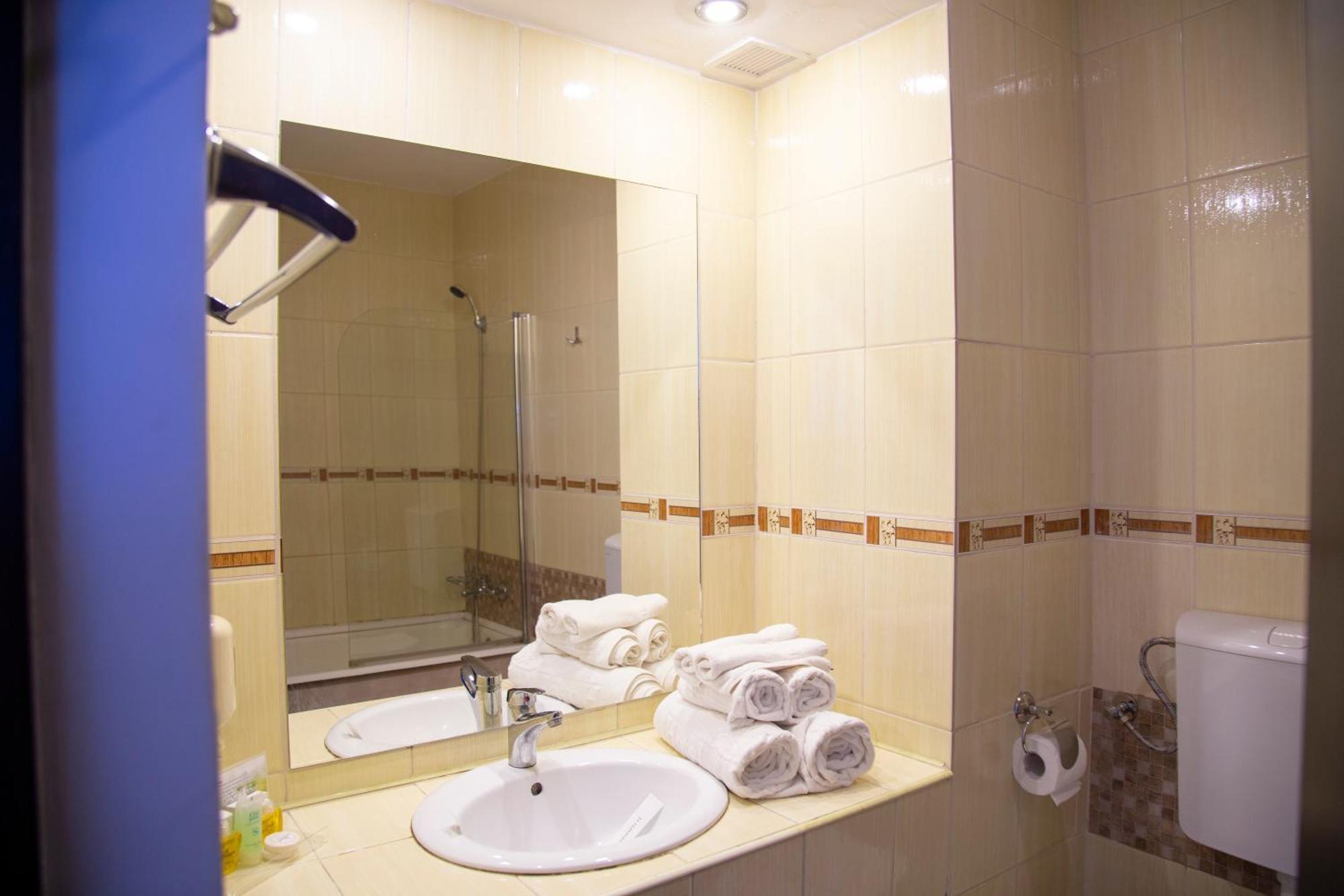 Hotel Ambasador Mamaia Extérieur photo
