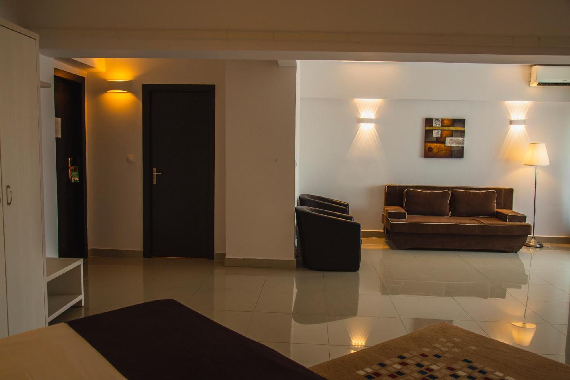 Hotel Ambasador Mamaia Extérieur photo