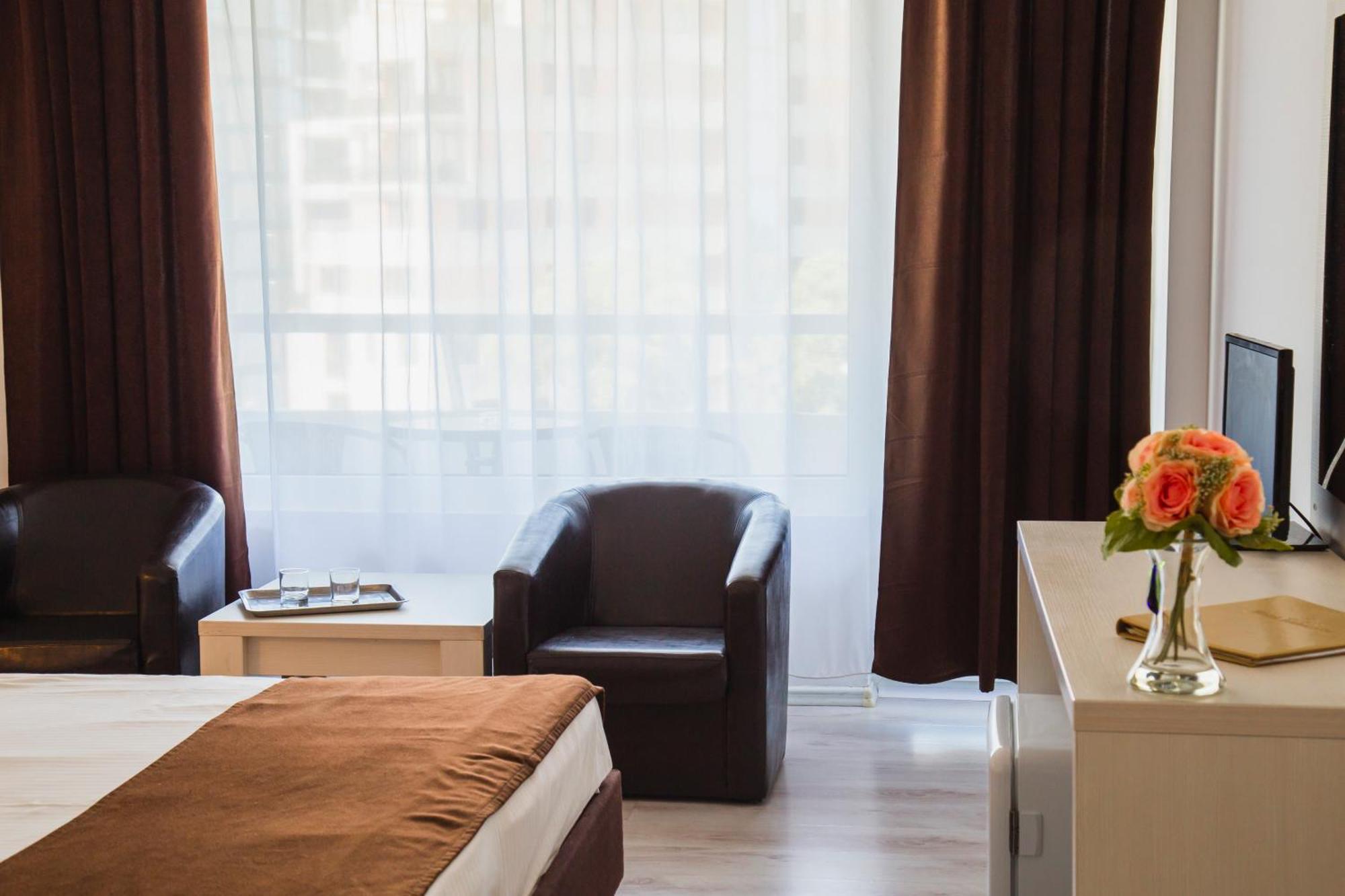 Hotel Ambasador Mamaia Extérieur photo
