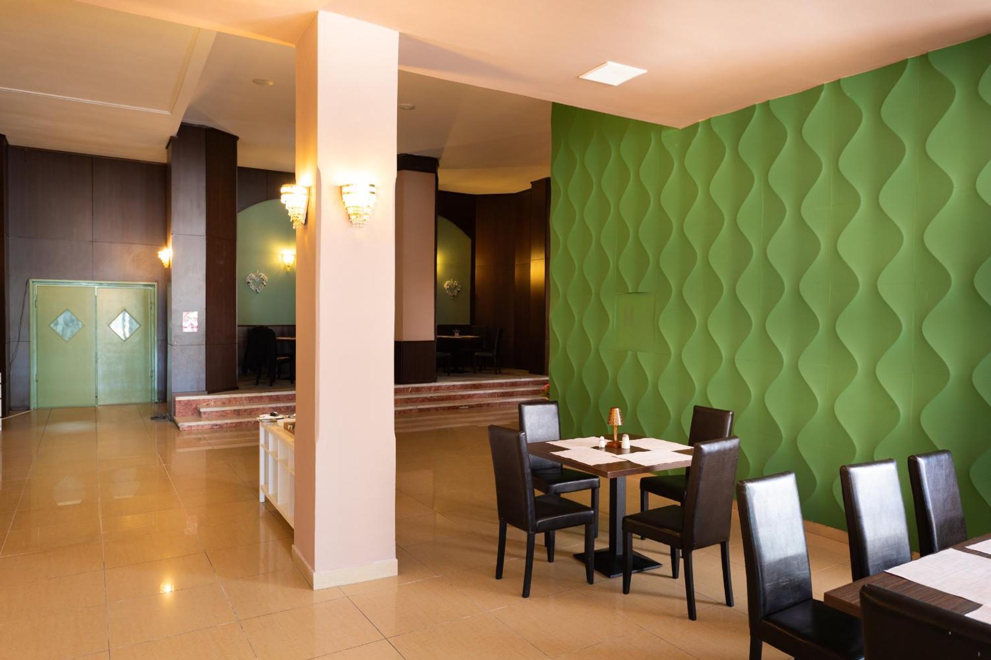 Hotel Ambasador Mamaia Extérieur photo