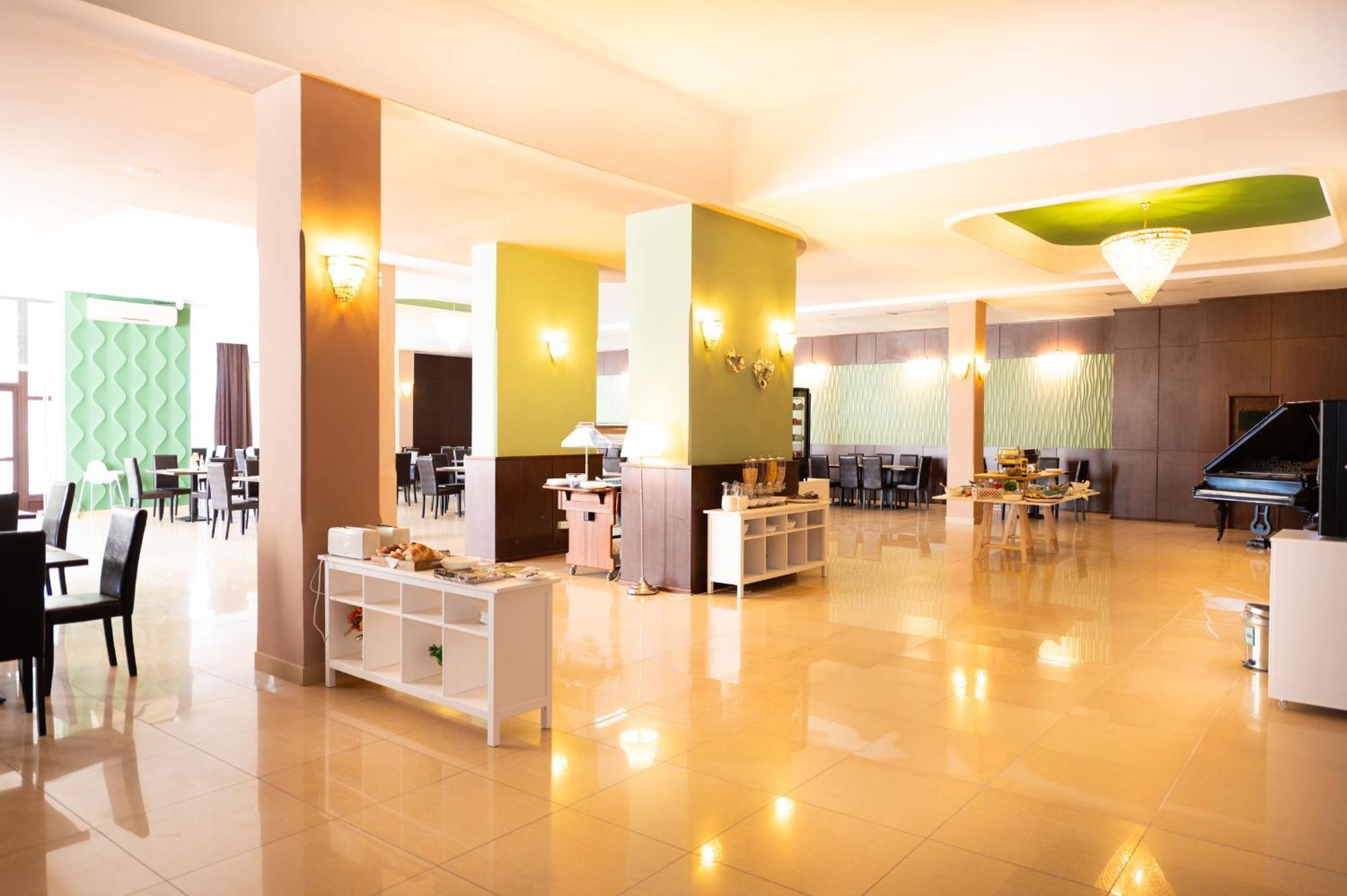Hotel Ambasador Mamaia Extérieur photo