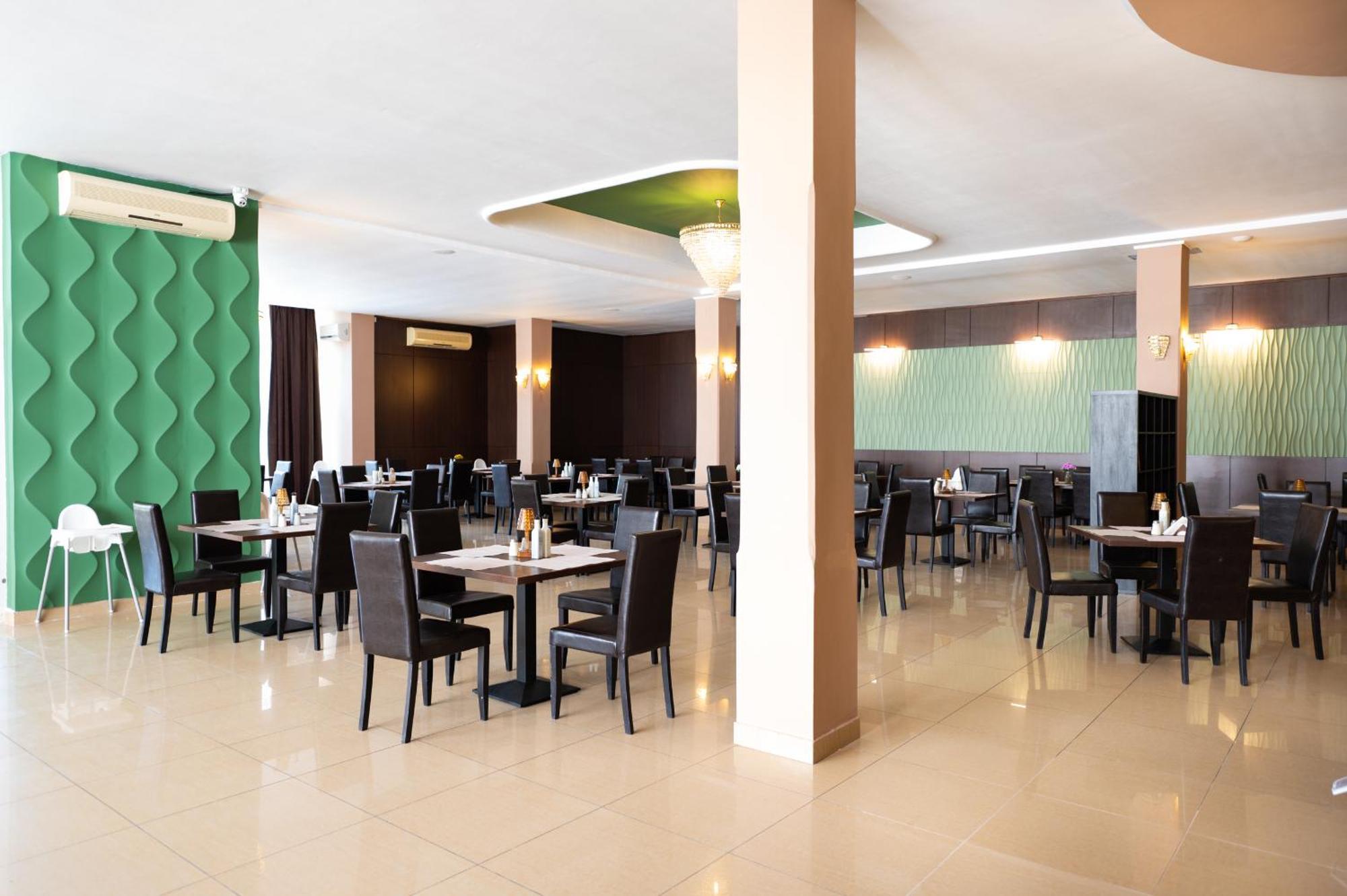 Hotel Ambasador Mamaia Extérieur photo